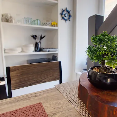 Petit Duplex Lumineux, Hyper Centre A 2 Pas Du Port, Intendance Luxury Host