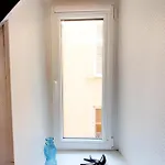 Petit Duplex Lumineux, Hyper Centre à 2 Pas Du Port, Intendance Luxury Host *