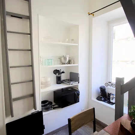 Apartment Petit Duplex Lumineux, Hyper Centre A 2 Pas Du Port, Intendance Luxury Host